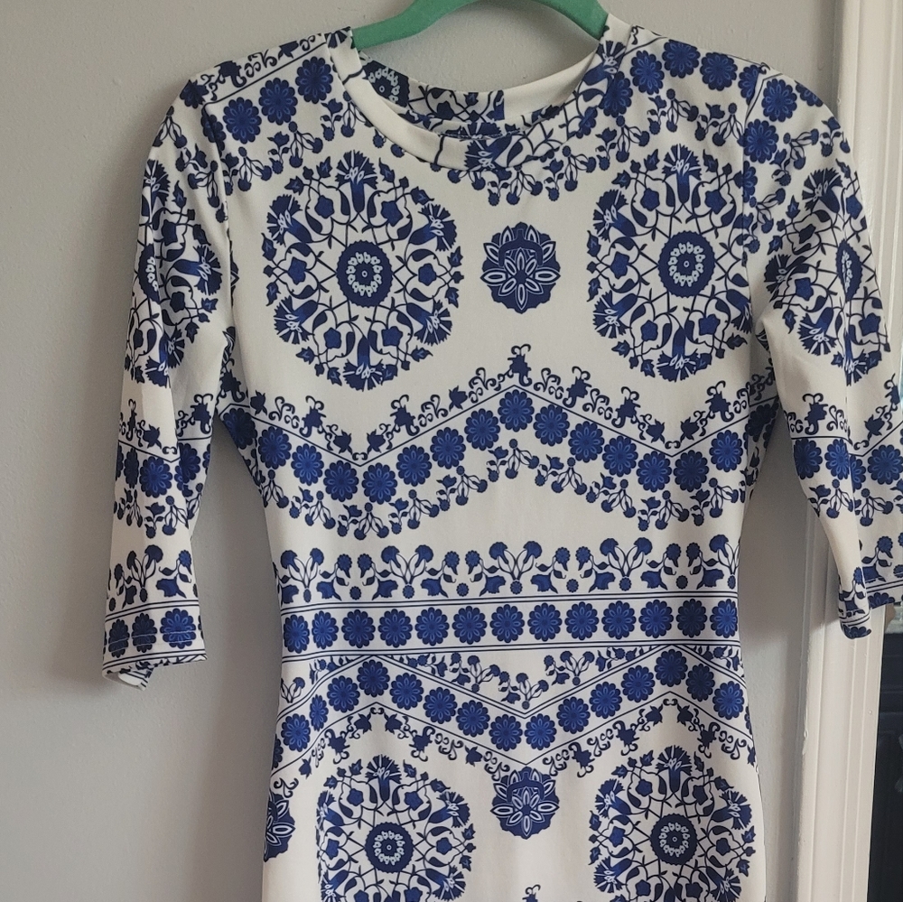 Midi bodycon dress with elbow length sleeves